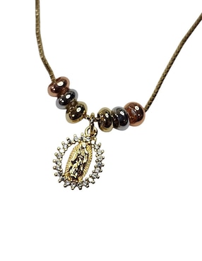 Collar con dije Virgen de Guadalupe Limerence By Claudia Herrera de oro laminado 14 K