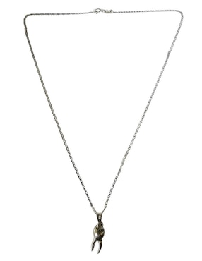 Collar con dije de muela Limerence By Claudia Herrera Dentista de plata P 925
