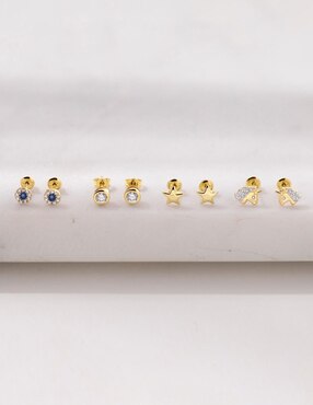 Broqueles redondos In Season Jewelry de oro 14 k con acabado pulido zirconia