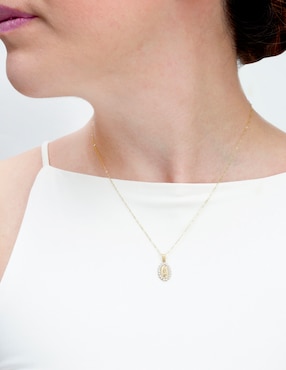 Collar Virgen de Guadalupe ovalado D Cadena de oro 14 K