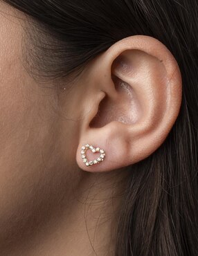 Broqueles de corazón Mardia de oro 14 K con acabado pavé zirconia