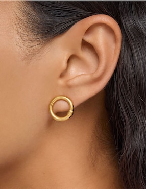 Aretes largos Tous Hold de plata P 925 con acabado brillante amatista