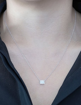 Collar con dije Mjj Brilliant Inc de oro blanco 14 K