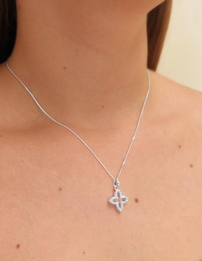 Collar con dije de trébol Clepsidra de plata P 925