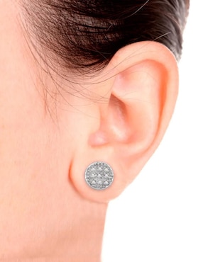 Aretes Fianelli Dash de oro blanco 14 K con acabado brillante diamante