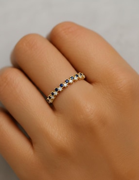 Anillo circular Joyería M De Leon 10 k de oro zirconia brillante