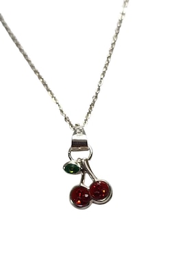 Collar con dije de cereza Limerence by Claudia Herrera de plata P 925