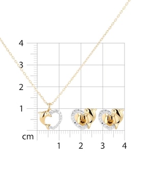 Aretes y collar de corazón Joyerias Bizzarro de oro amarillo 14 K diamante