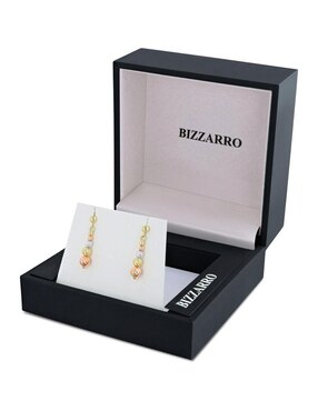 Aretes cortos de esfera Joyerias Bizzarro de oro florentino 14 k con acabado brillante