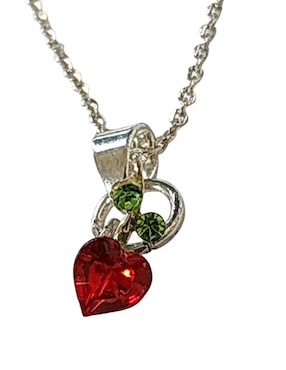 Collar con dije de corazón Limerence By Claudia Herrera Cereza de plata P 925