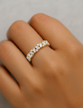 Anillo circular Joyería M De Leon 10 k de oro zirconia brillante
