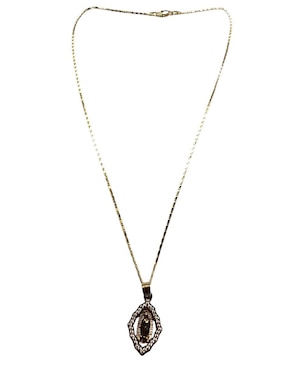 Collar con dije rombo Limerence by Claudia Herrera Virgen de Guadalupe de oro laminado 14 K