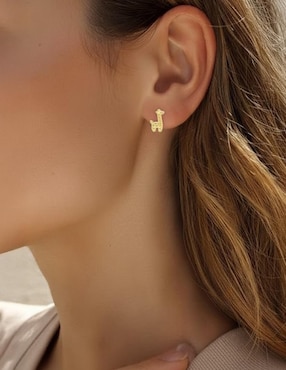Arete de jirafa Joyería M De Leon de oro amarillo 10 K con acabado brillante