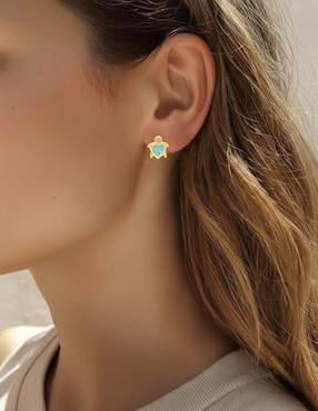 Arete de tortuga Joyería M De Leon de oro amarillo 10 K con acabado brillante zirconia