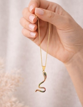 Collar con dije de serpiente Yoiko Eter 18 K