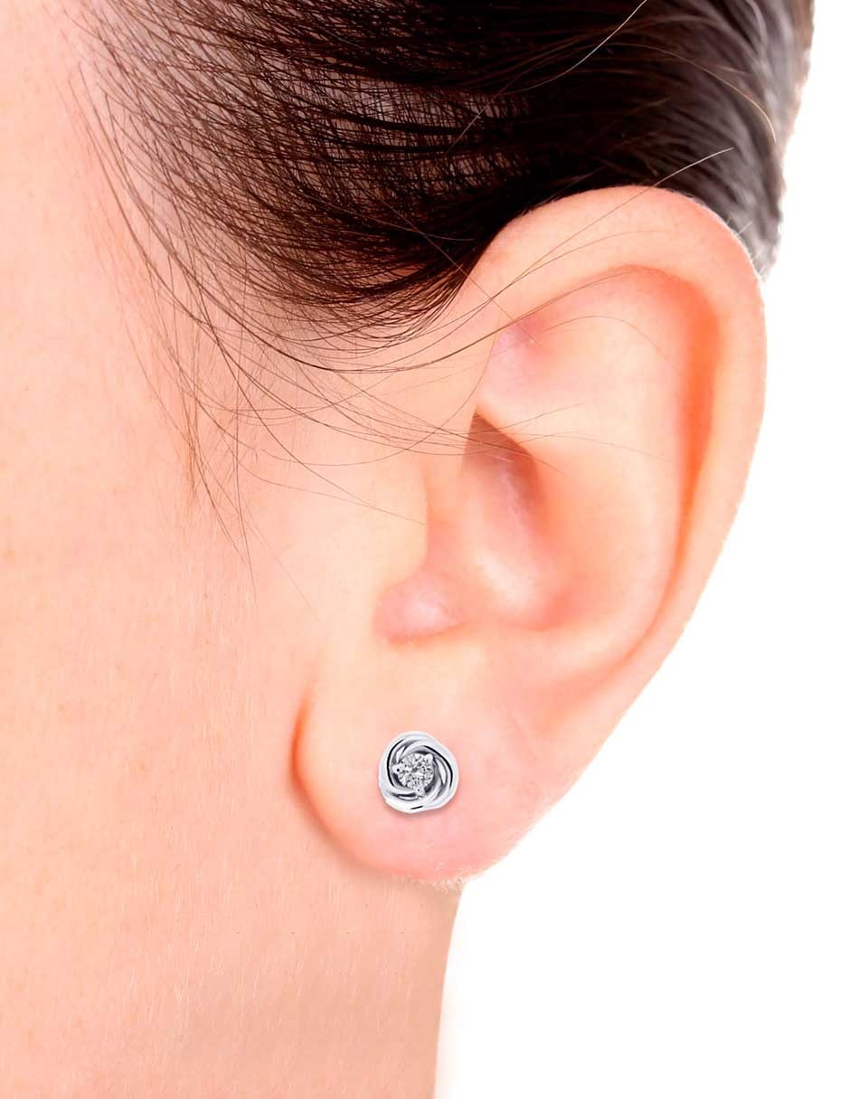 Broqueles de oro blanco 14 K con acabado brillante diamante 6