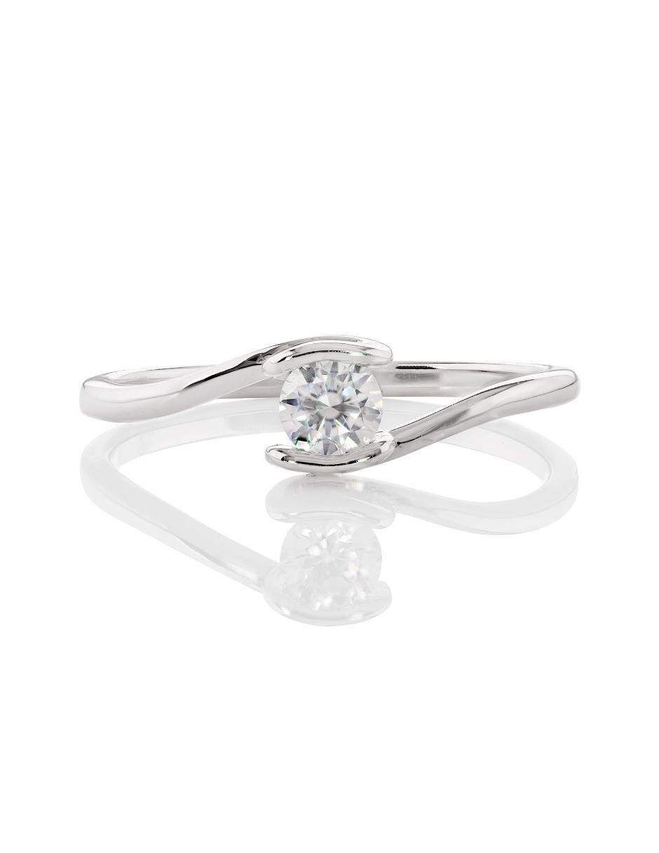 Anillo de compromiso Amore Mio! de oro, con diamante central de: 0.18  Puntos Color- G Claridad- SI1 en Liverpool