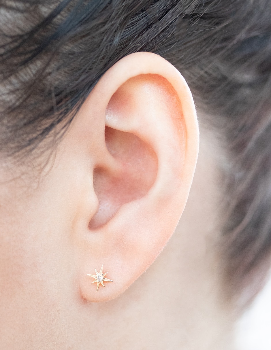 Piercing de oro amarillo 14 K con acabado brillante diamante 2