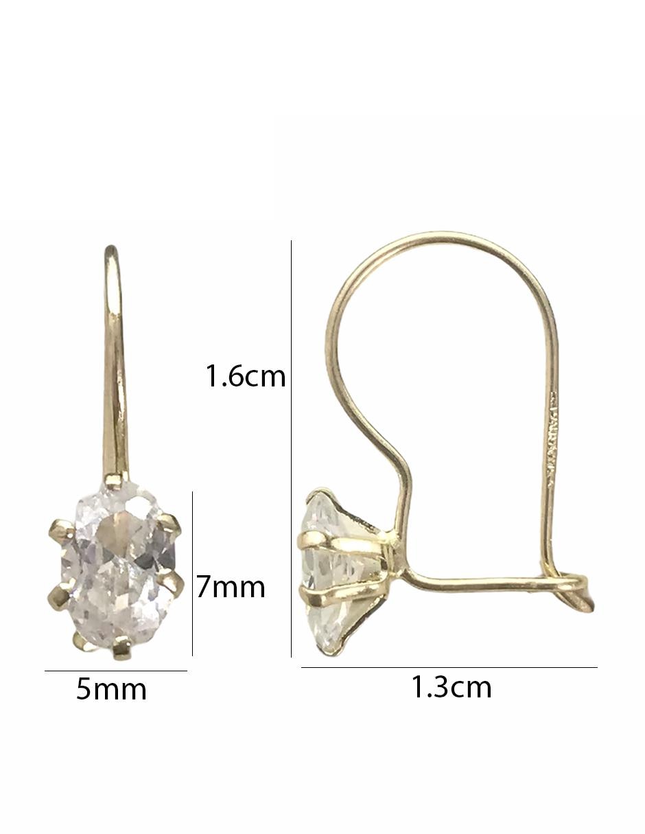 Aretes de oro con acabado brillante zirconia