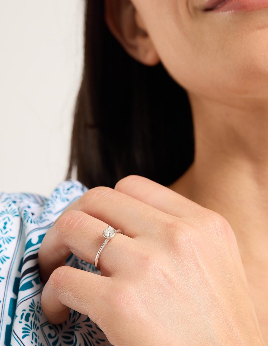 Anillo de compromiso de oro 14 k diamante 5