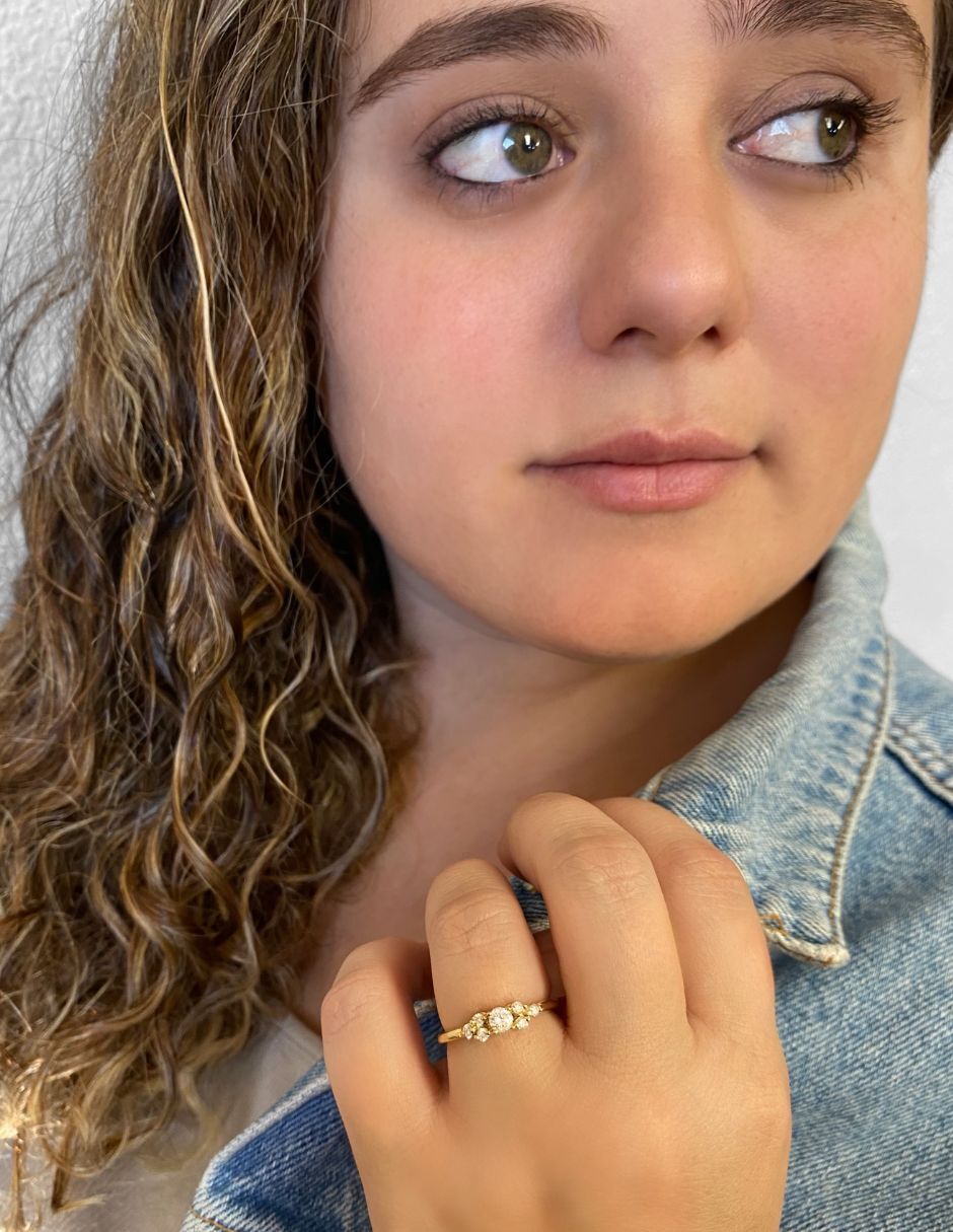 Anillo de compromiso de oro amarillo 14 k diamante 4