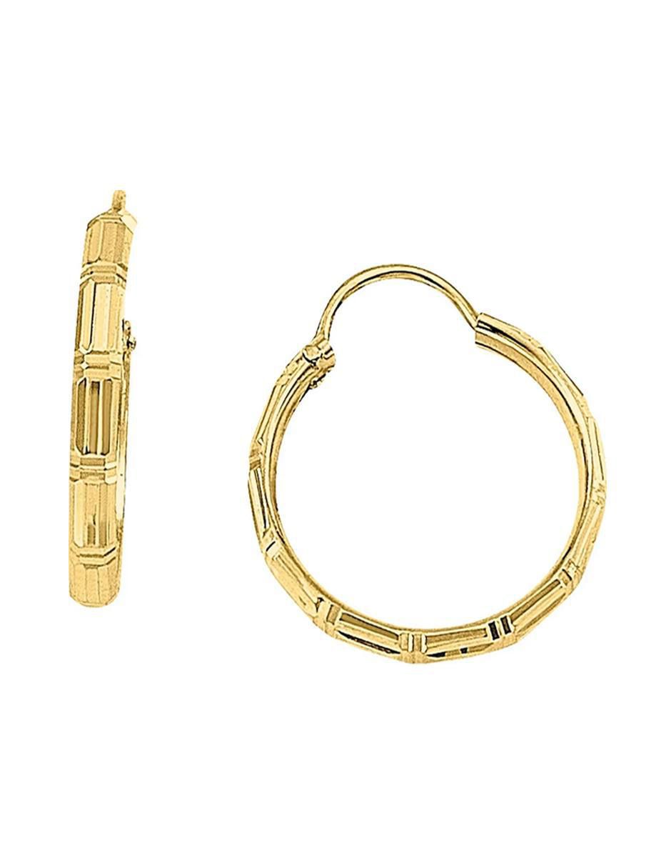 Aretes de aro redondos de oro con acabado brillante