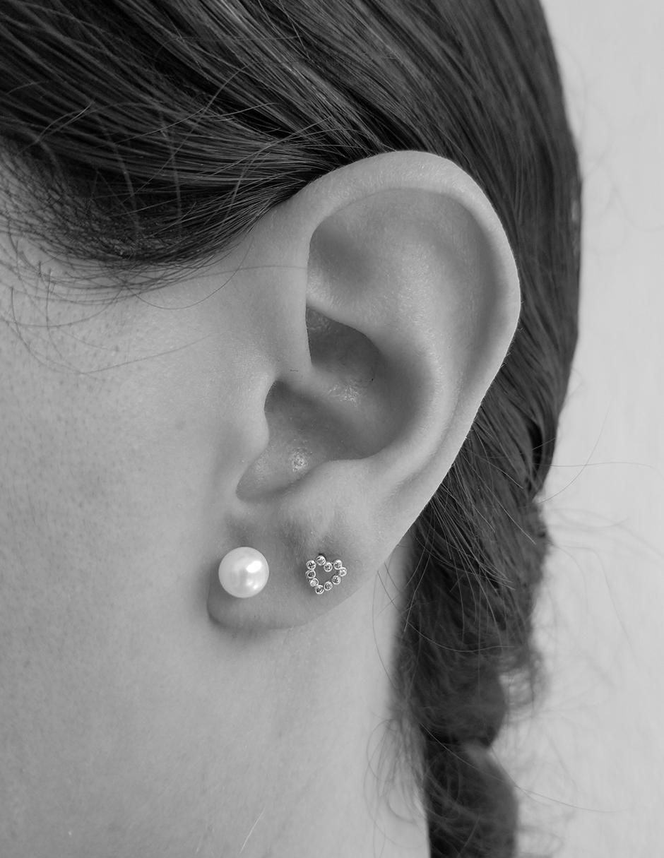 Broqueles de corazón de oro con acabado brillante zirconia 2