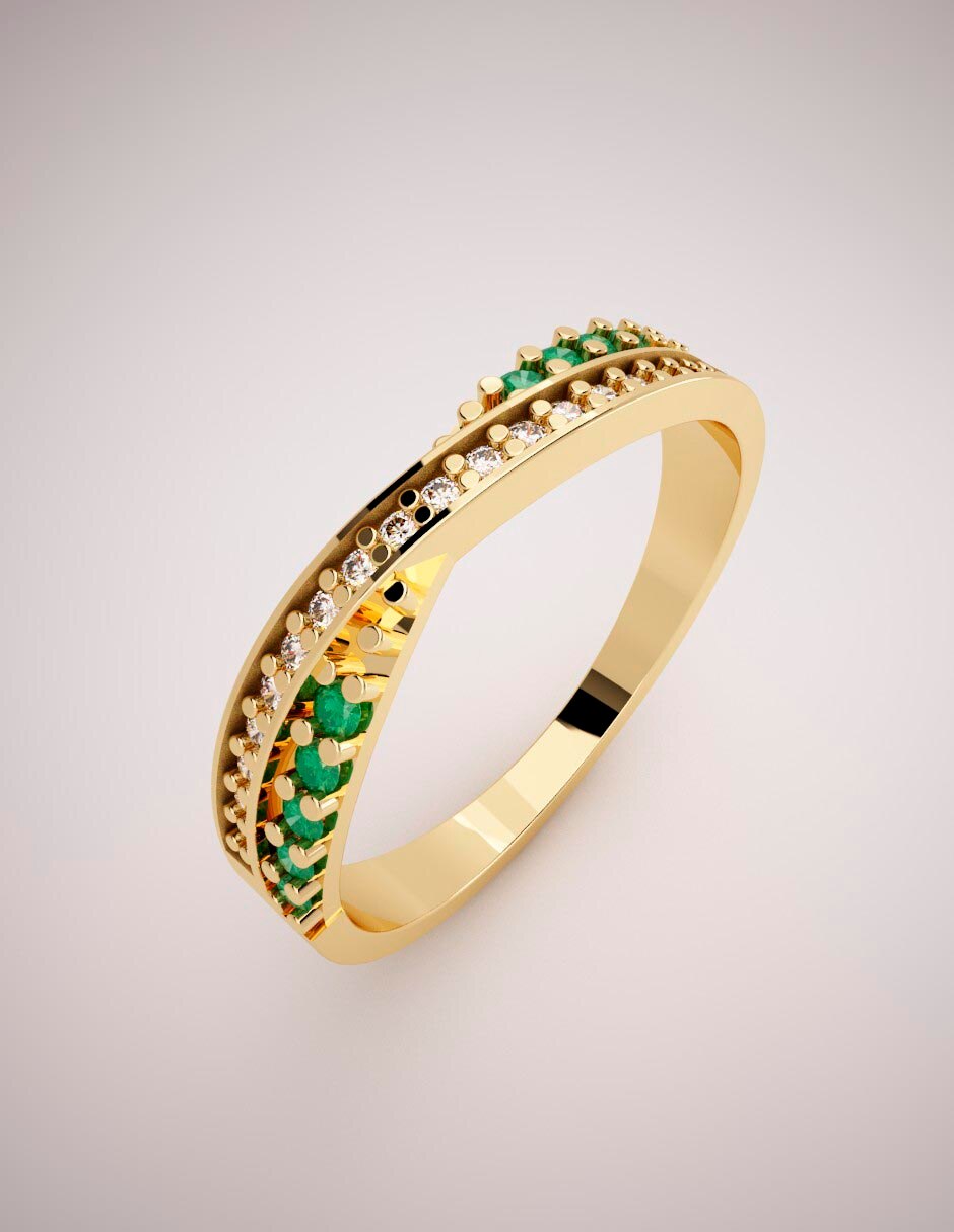 Anillo 14 k de oro amarillo esmeralda y diamante pulido 1