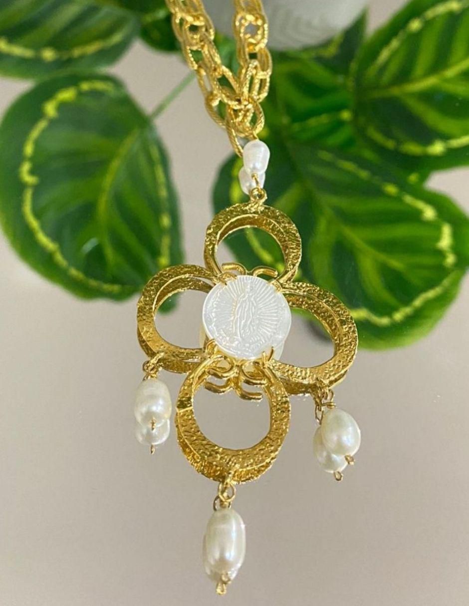 Collar de baño de oro 3