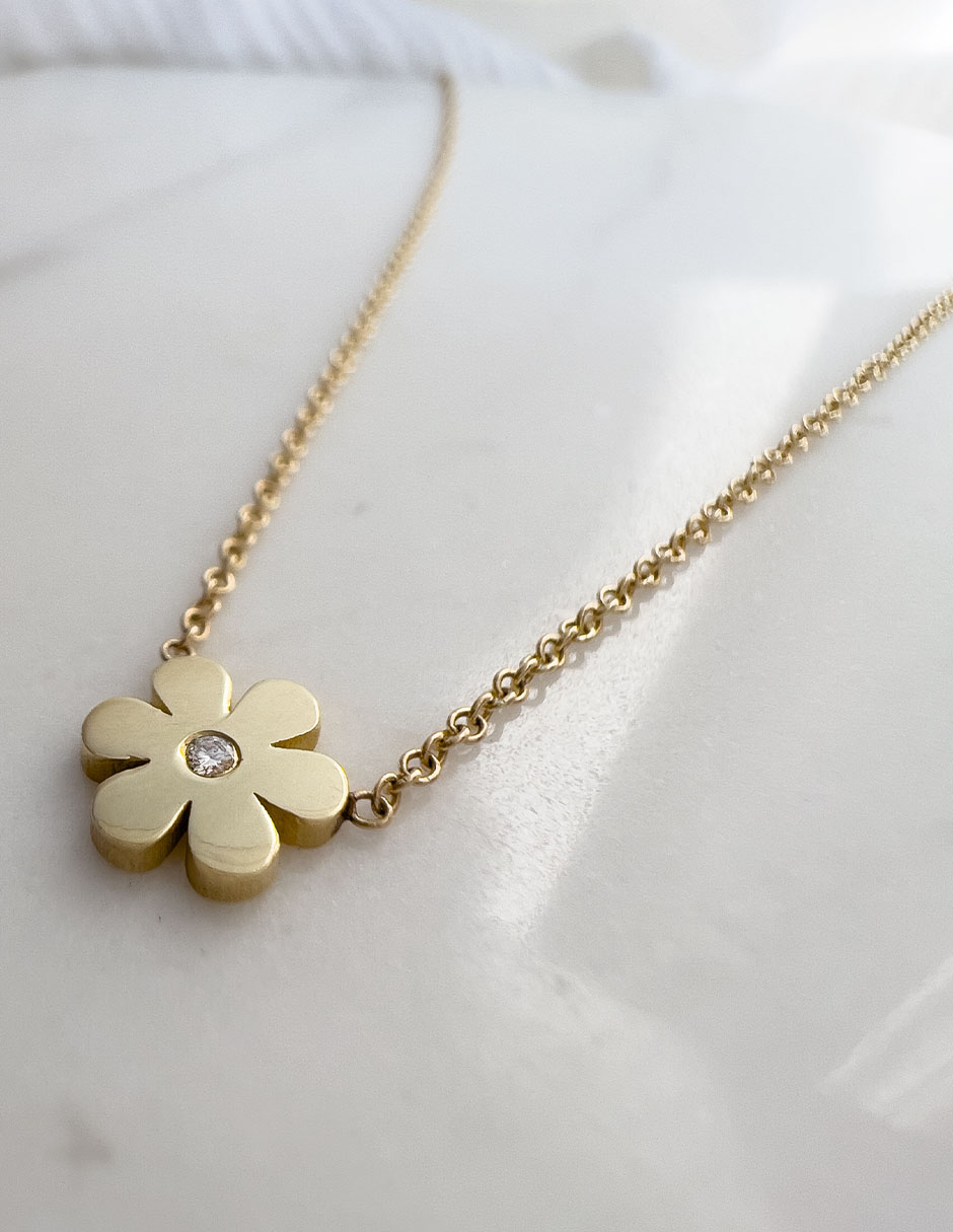 Collar de flor de oro 14 K 3