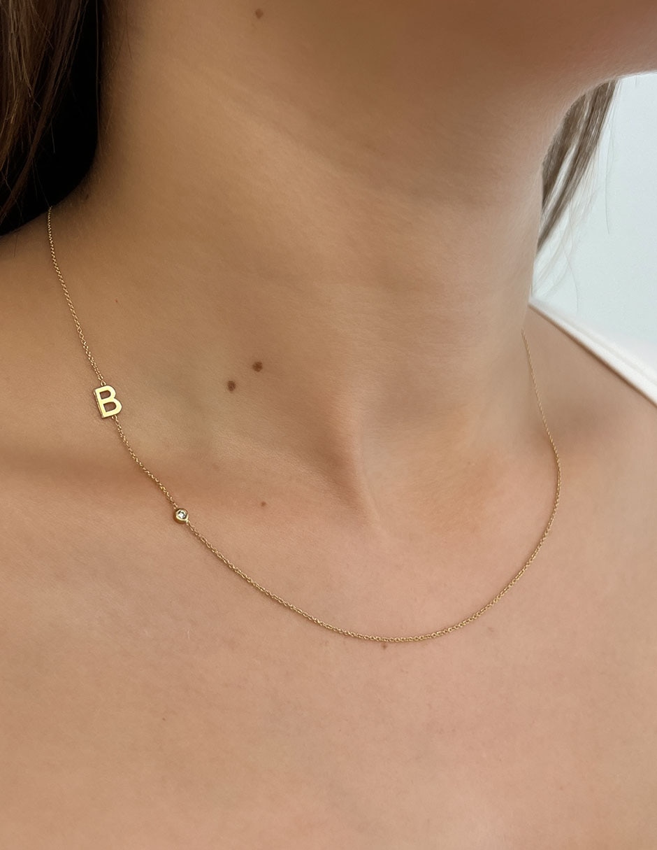 Collar de letra b de oro 14 K 3
