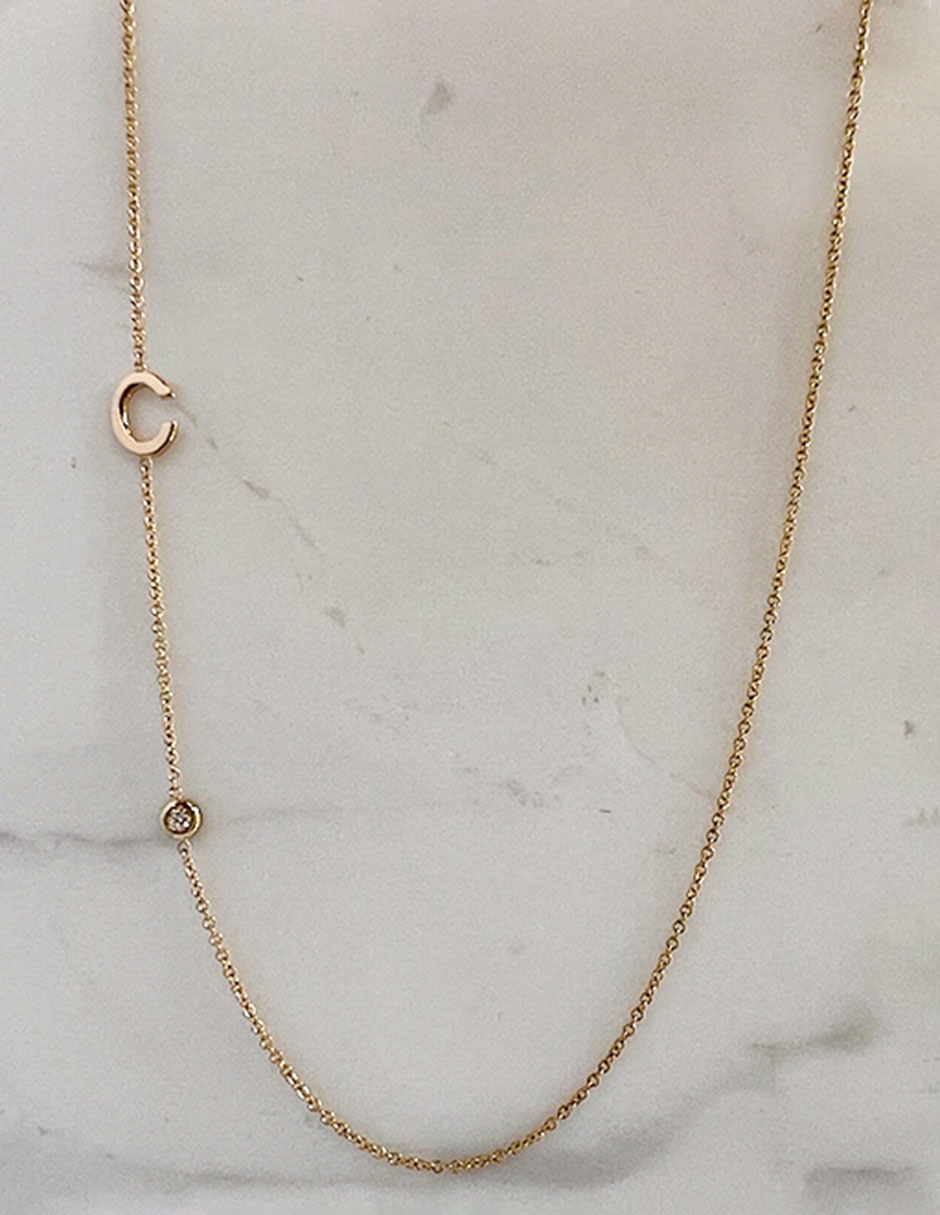 Collar de letra c de oro 14 K 2