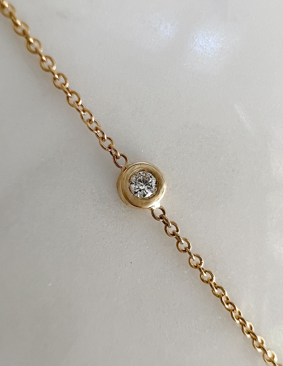 Collar de letra c de oro 14 K 3