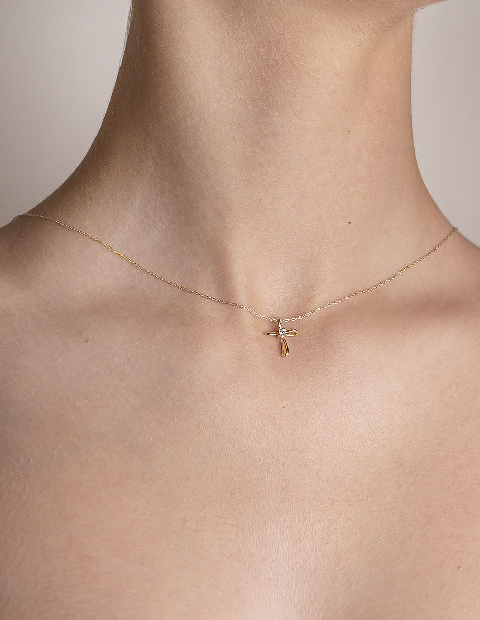 Collar de cruz de oro amarillo 14 K 3