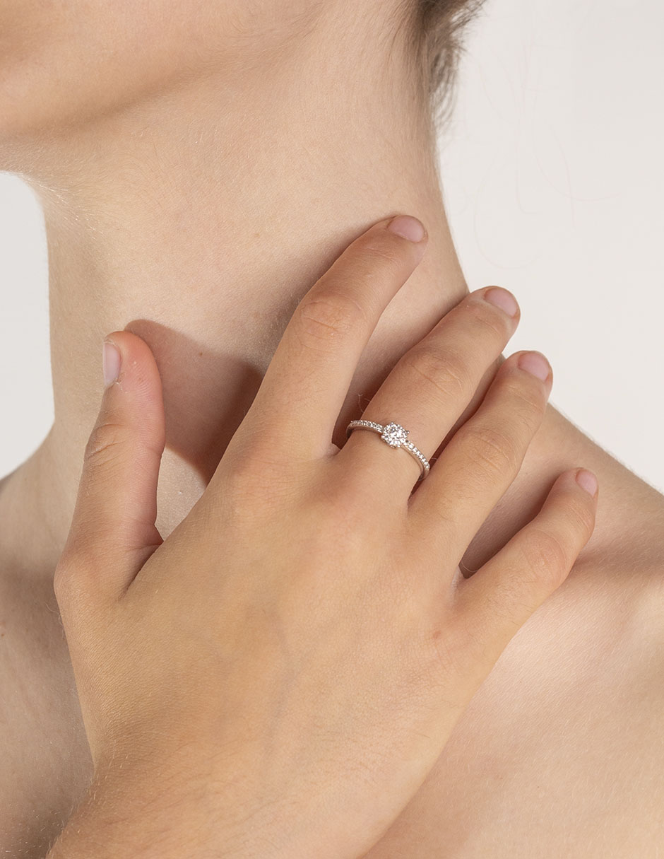 Anillo de compromiso de oro blanco 14 k diamante 3