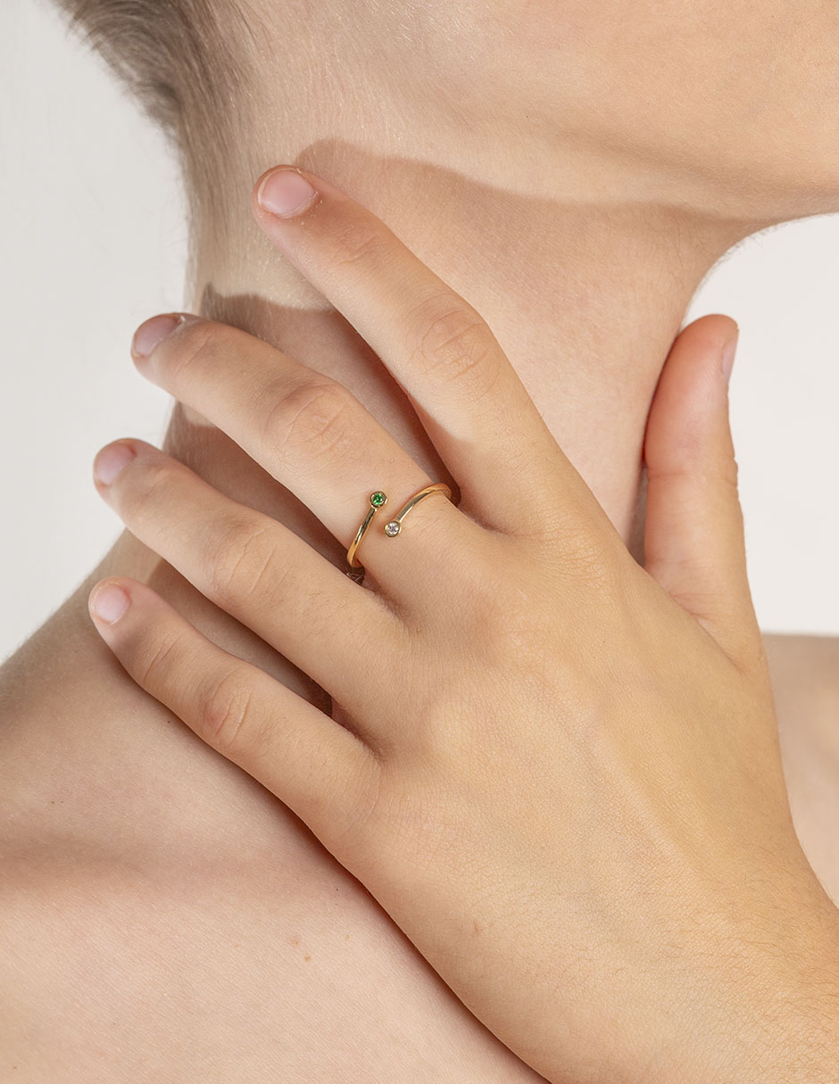 Anillo de compromiso de oro amarillo 14 k esmeralda 3