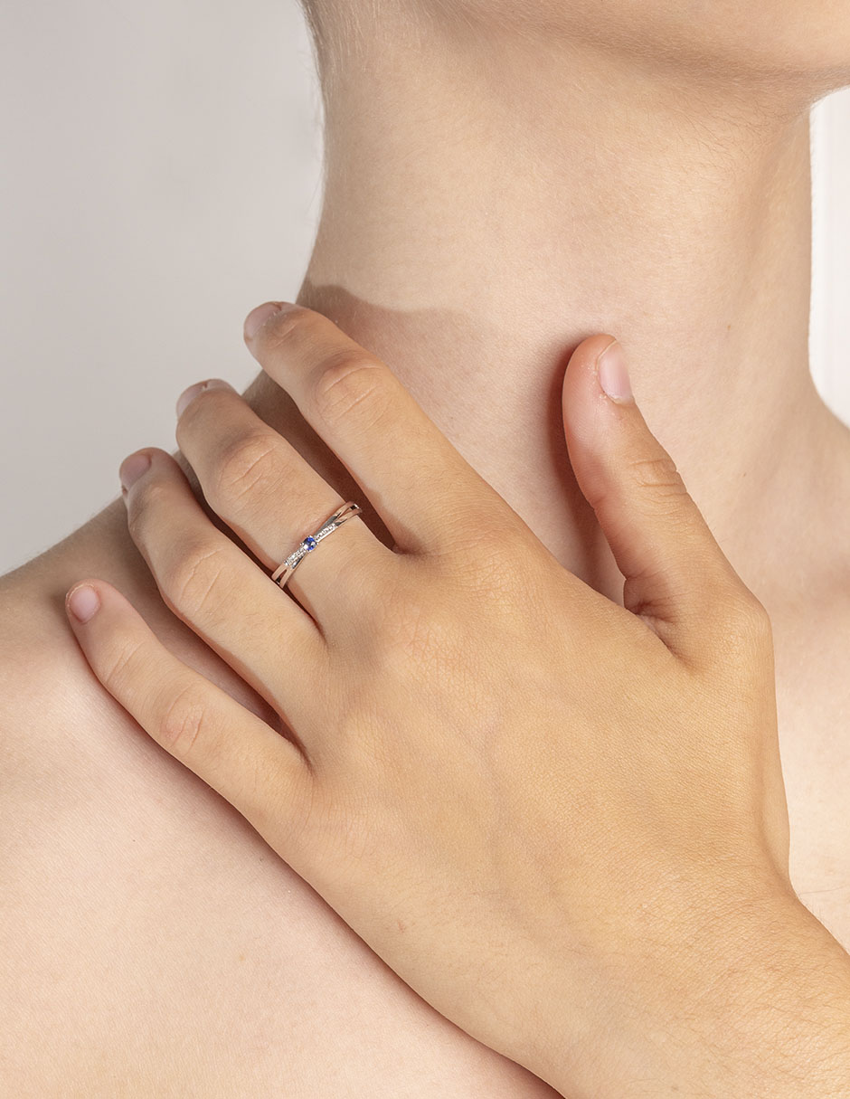 Anillo de compromiso de oro blanco 14 k zafiro 3
