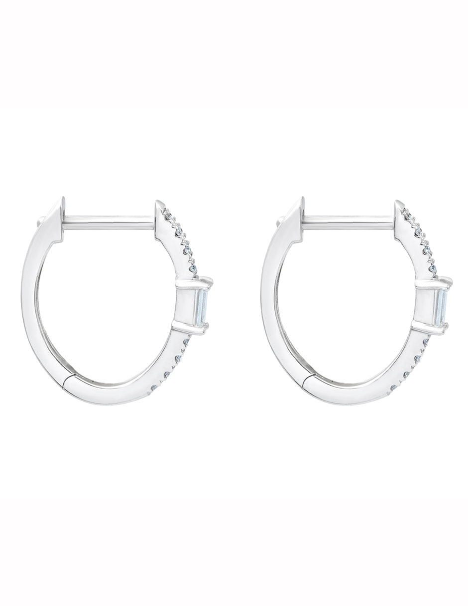 Aretes redondos de oro blanco con acabado pavé diamante 2