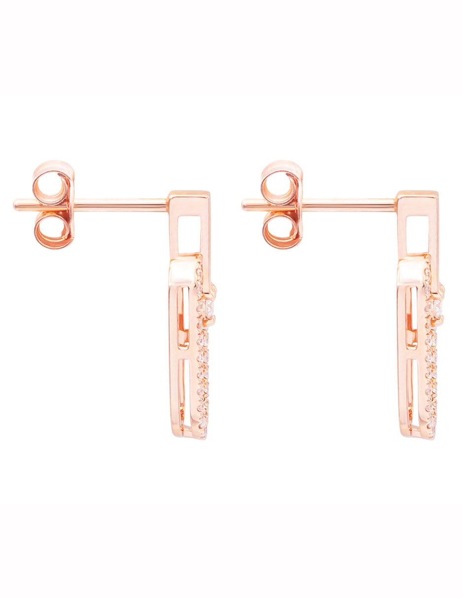 Aretes ovalados con acabado pavé diamante 2