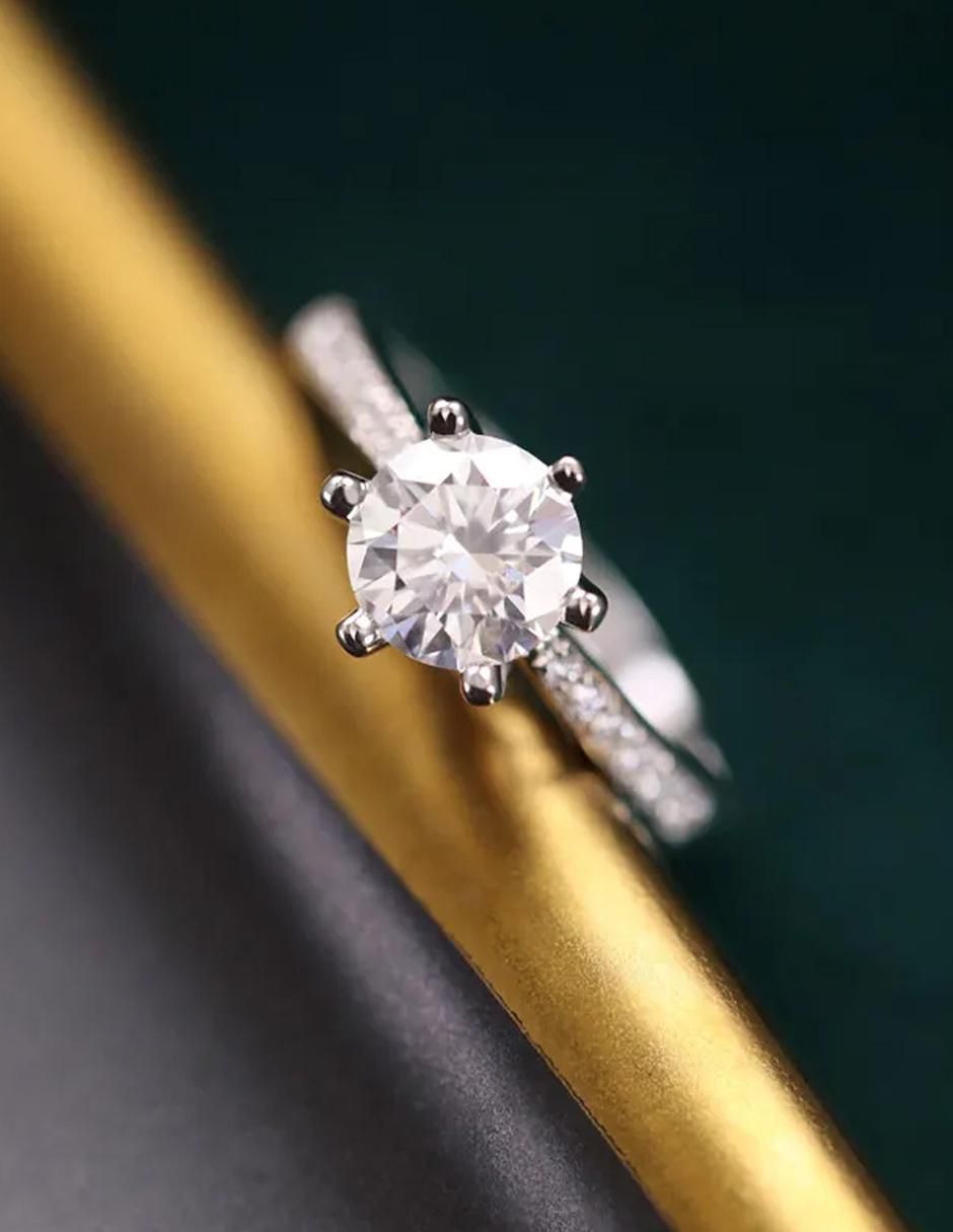 Anillo de compromiso 3