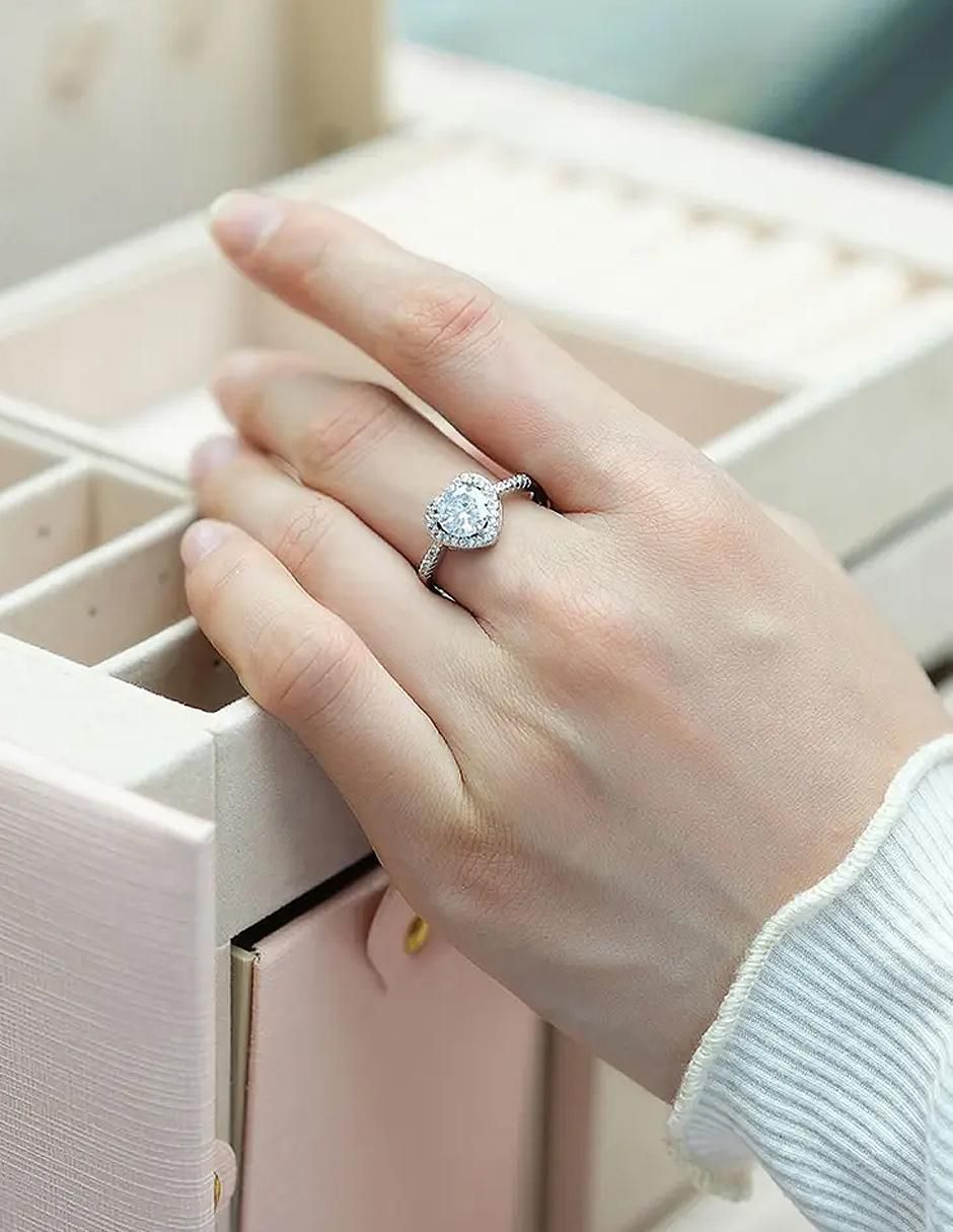 Anillo de compromiso 5