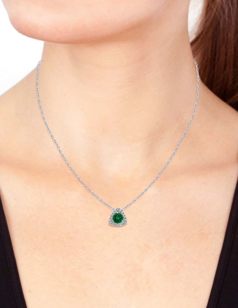 Collar Brasilica de oro 14 K 3