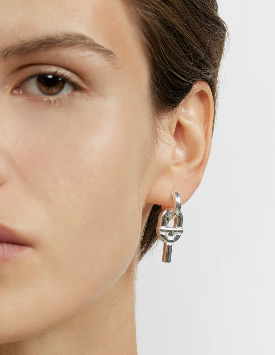 Aretes Manifesto de plata P 925 con acabado espejo 3