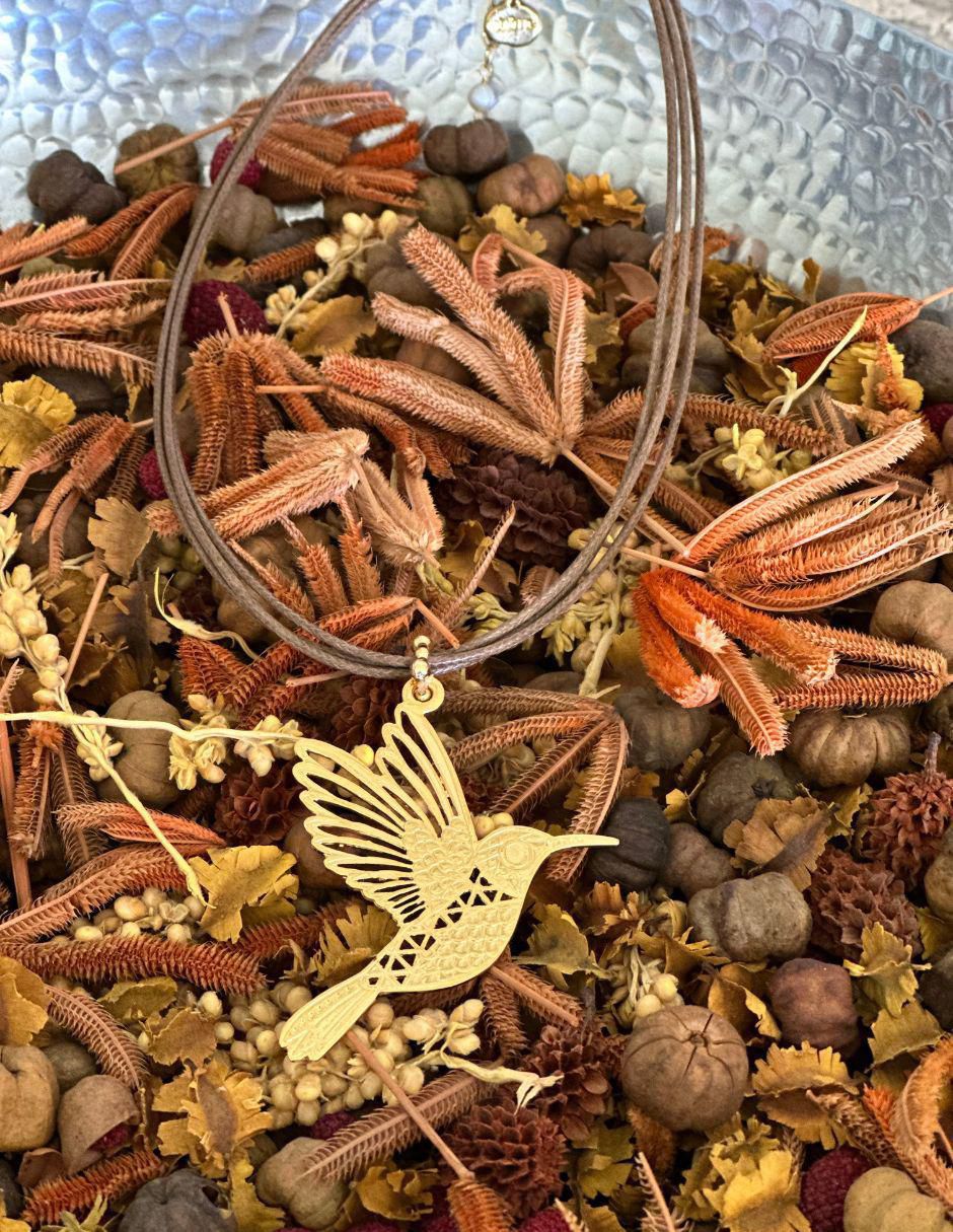 Collar de colibrí 4
