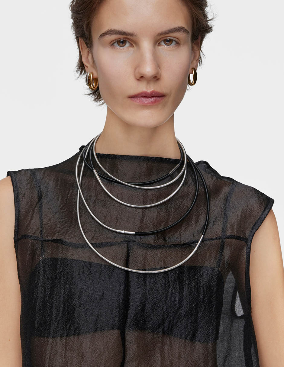 Collar 4