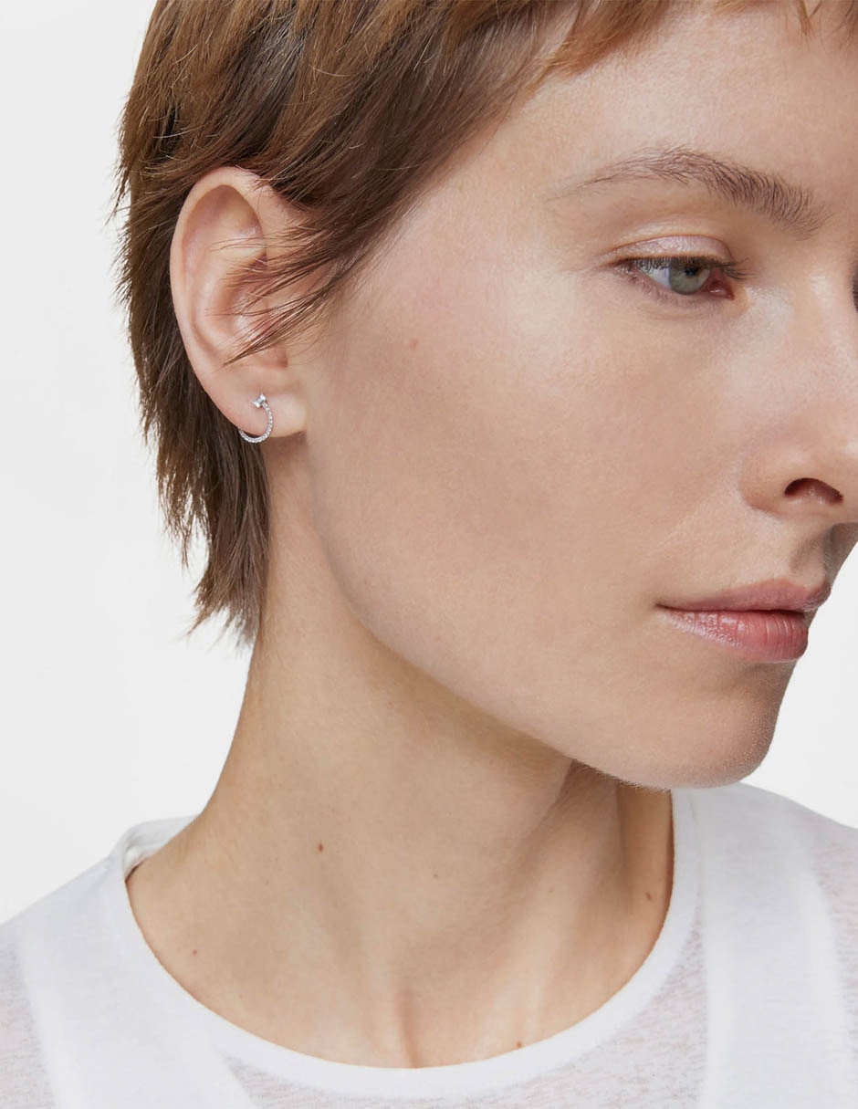 Aretes circulares Les Classiques de oro blanco con acabado brillante diamante 6