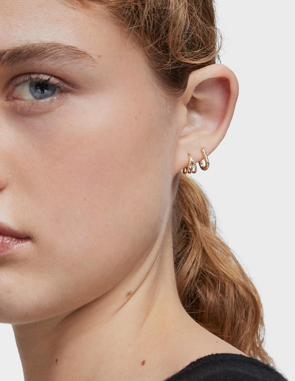Aretes circulares de oro amarillo con acabado espejo 5