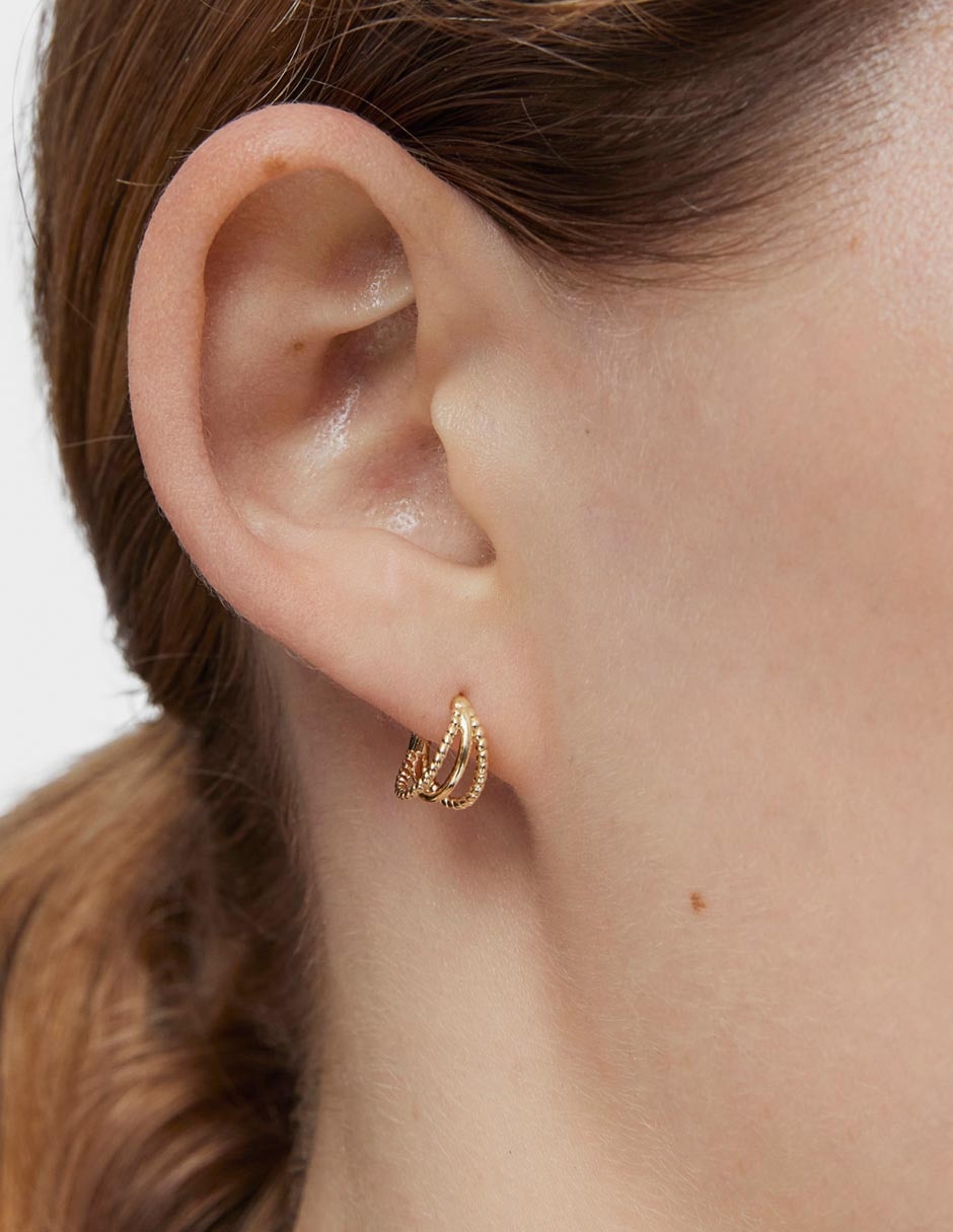 Aretes circulares de oro amarillo con acabado espejo 6