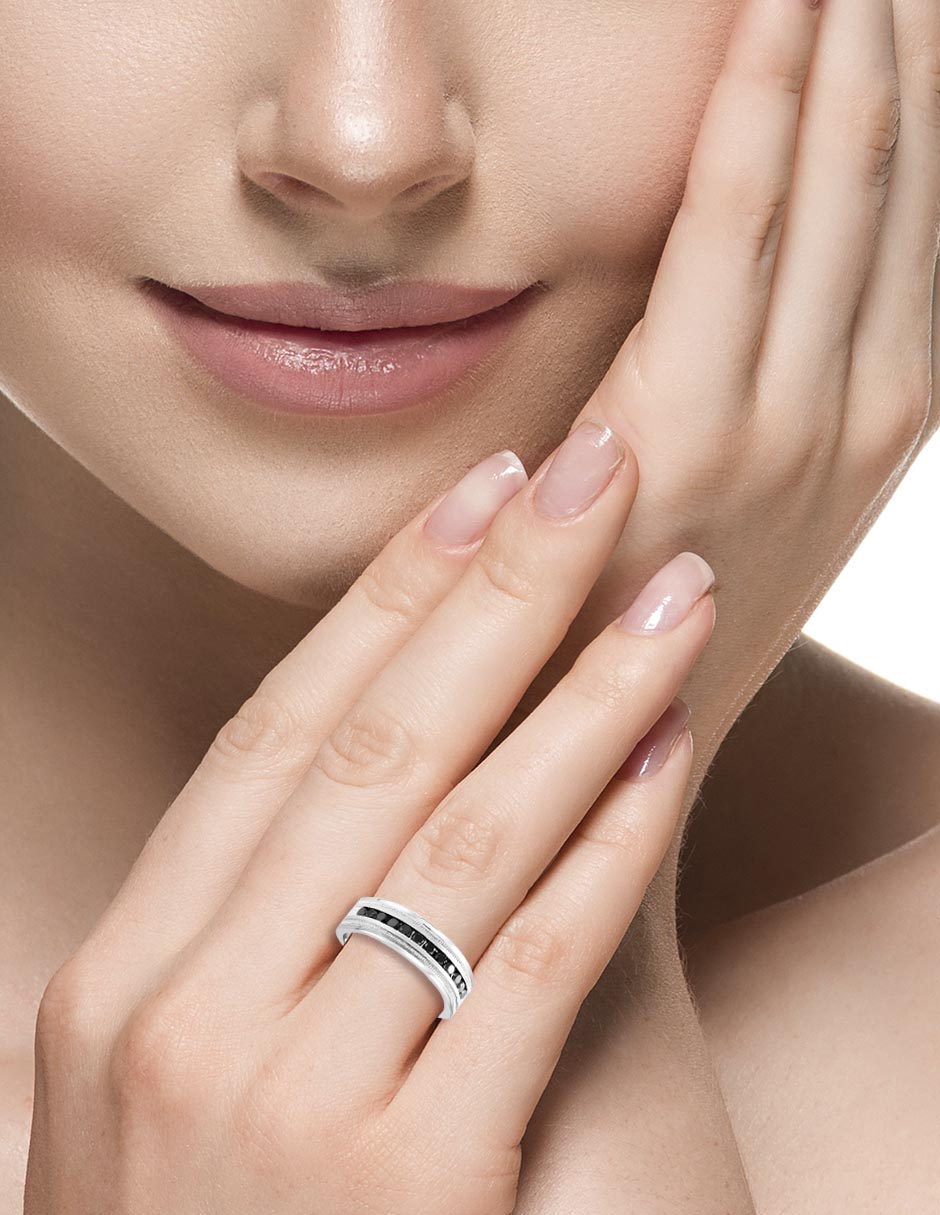Anillo circular 14 k de oro blanco diamante negro pulido 4