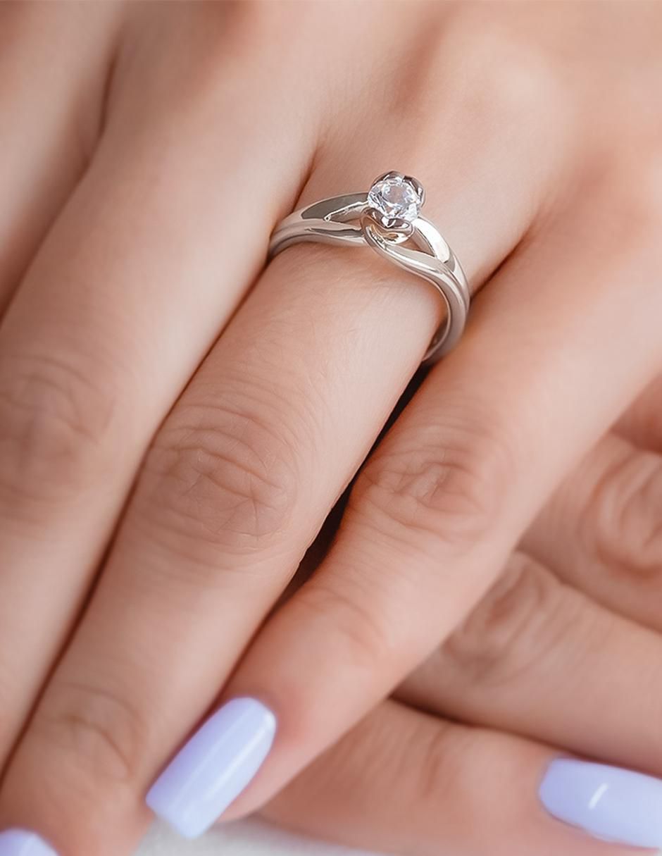 Anillo de compromiso 10 k 4